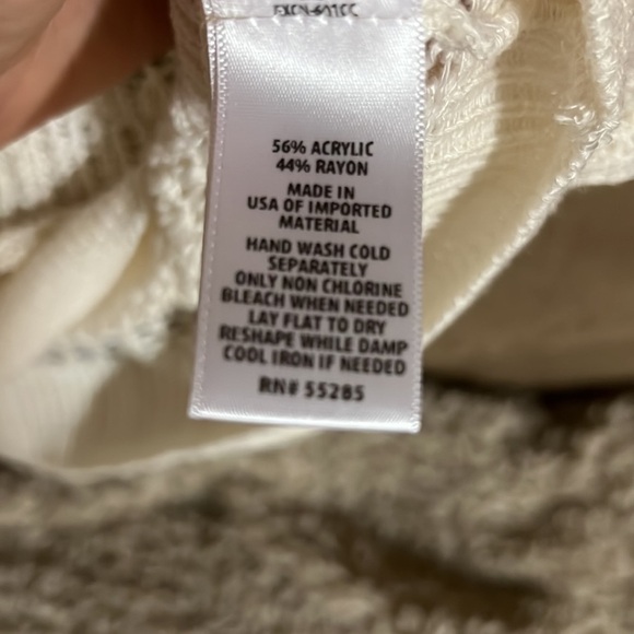 EXPRESS tank sweater - Picture 3 of 5